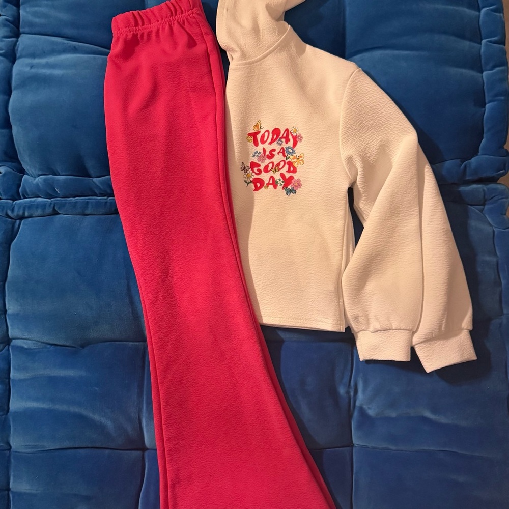 Hot pink pant outfit